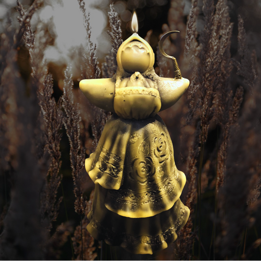 MOTANKA - Grandmother Guardian - Beeswax Candle