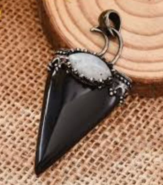 NYX - Crescent Moon, Black Onyx & Labradorite Necklace