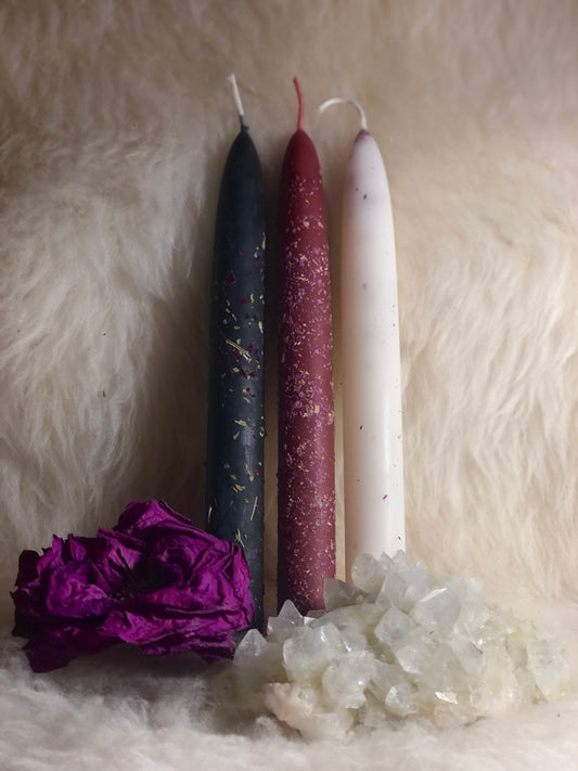 𝒮𝒶𝒸𝓇𝑒𝒹 𝐻𝑒𝒶𝓇𝓉 Taper Candle
